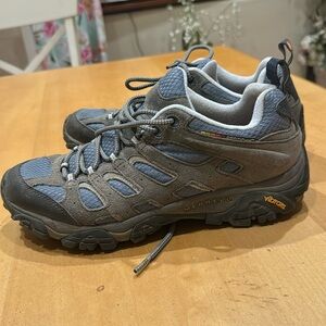 Merrell Performance Footwear Smoke Trail Sneakers w/Vibram Soles Women's 10.5